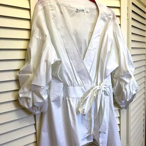 White puff wrap blouse L